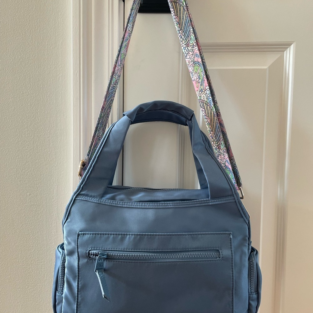 Samantha Brown Stylish Blue Crossbody Travel Tote